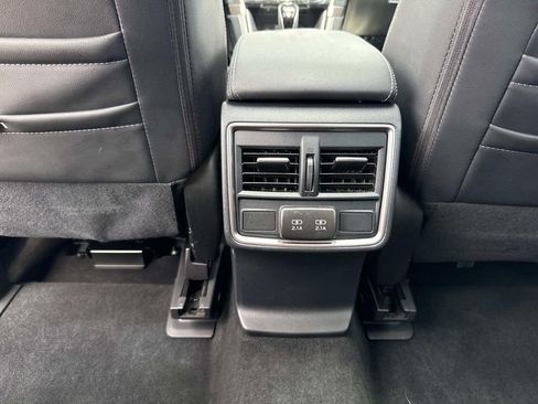 Used 2023 Subaru Forester Limited AWD/4WD image 20