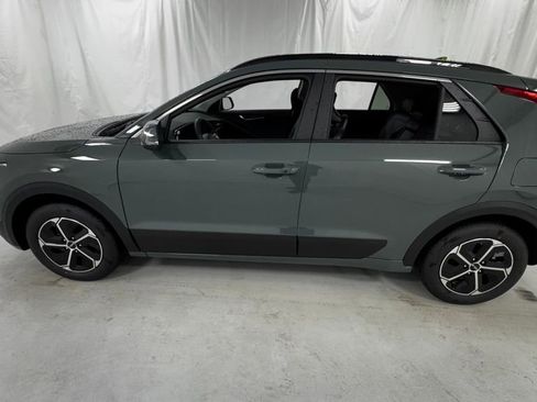 New 2026 Kia Niro EX FWD image 6