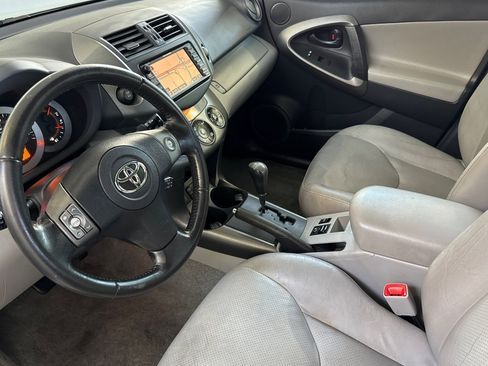 Used 2011 Toyota RAV4 Limited AWD/4WD image 11