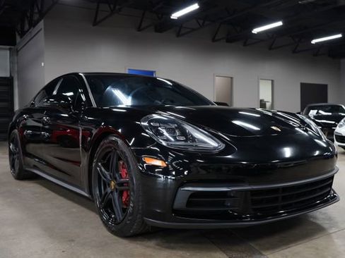 Used 2018 Porsche Panamera RWD image 7
