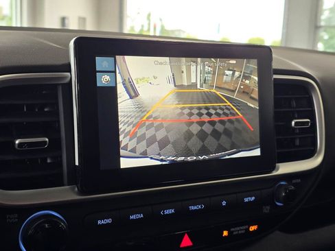 New 2026 Hyundai Venue SEL FWD image 25