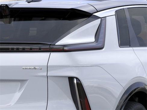 New 2026 Cadillac Lyriq Luxury image 11