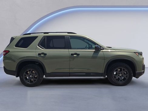New 2026 Honda Pilot TrailSport image 6