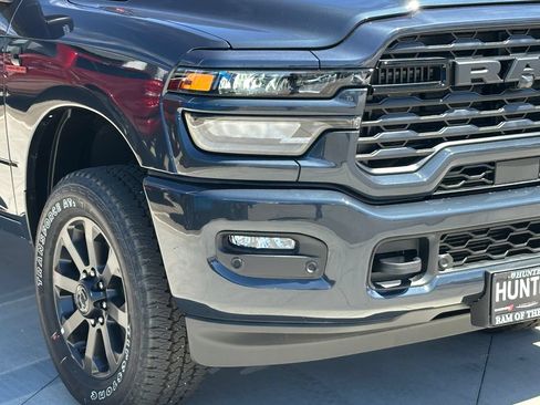 New 2026 RAM 2500 Big Horn AWD/4WD image 9