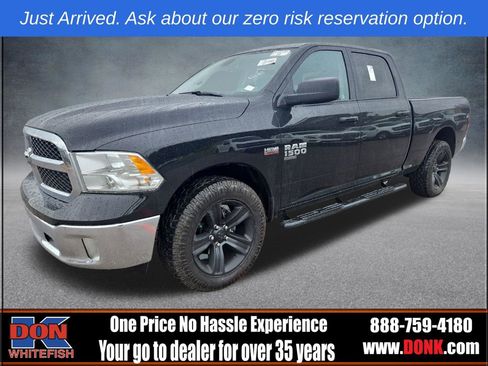 Used 2022 RAM 1500 Classic SLT AWD/4WD image 3