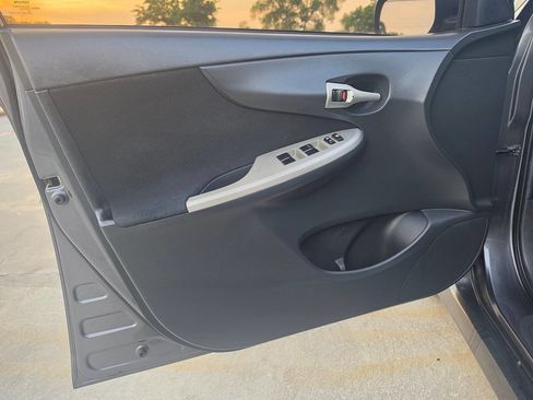 Used 2012 Toyota Corolla S FWD image 14