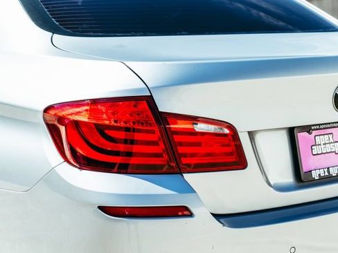 Used 2013 BMW M5 RWD image 49