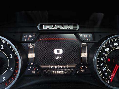 Used 2022 RAM 3500 Laramie AWD/4WD image 23