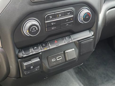 Used 2024 Chevrolet Silverado 1500 W/T w/ WT Value Package image 28