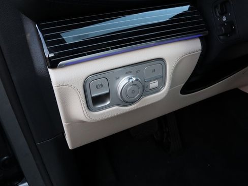 New 2026 Mercedes-Benz GLE 580 GLE 580 image 37