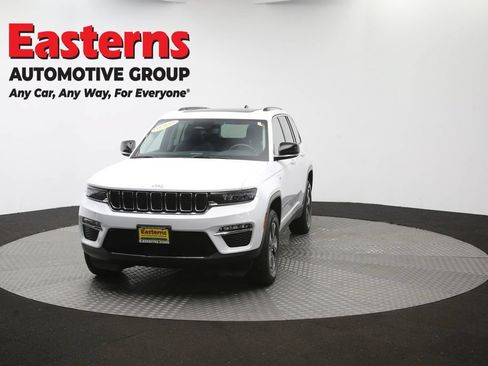 Used 2023 Jeep Grand Cherokee 4WD 4xe image 60
