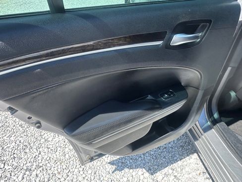 Used 2014 Chrysler 300 C image 25