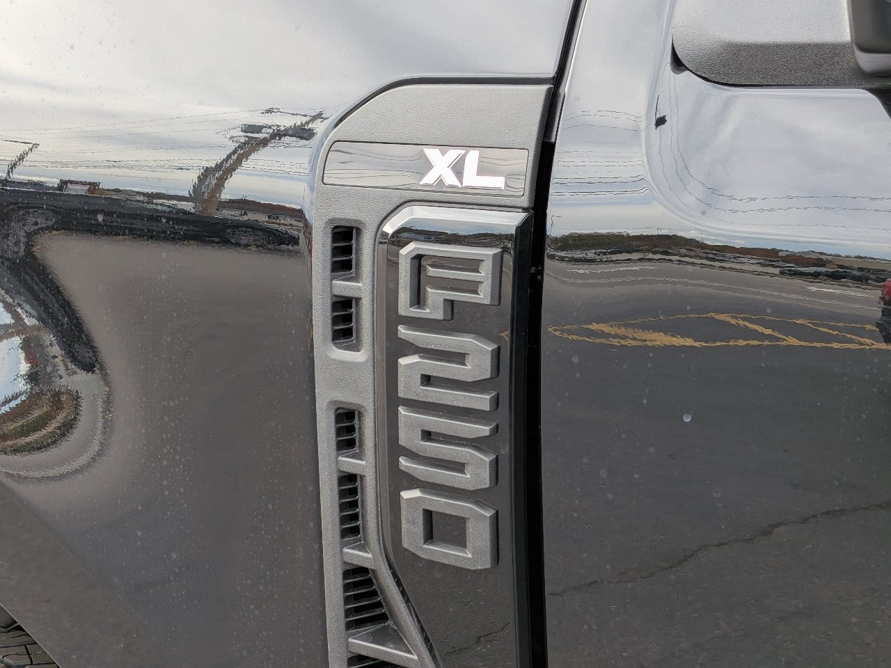 New 2027 Ford F250 XL w/ XL Chrome Package AWD/4WD image 12