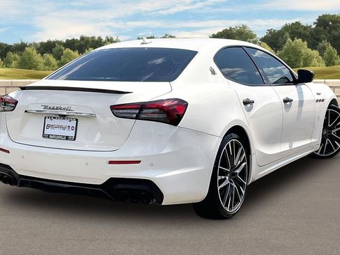 Used 2021 Maserati Ghibli Trofeo RWD image 10