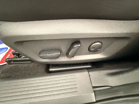 Certified 2023 Nissan Rogue SV image 14