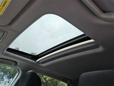 Certified 2022 Honda CR-V EX image 17