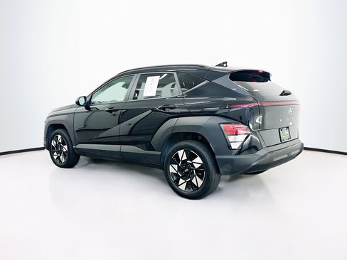 Used 2025 Hyundai Kona SEL image 5