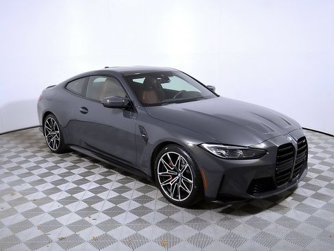 Used 2022 BMW M4 Coupe w/ Executive Package RWD image 6