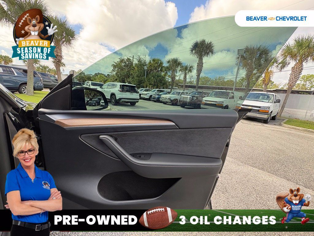 Used 2025 Tesla Model Y Long Range RWD image 30