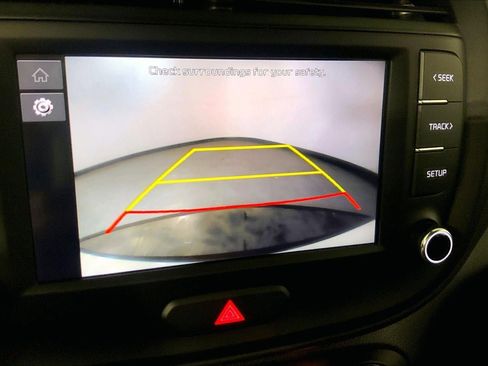 Certified 2025 Kia Soul LX FWD image 21