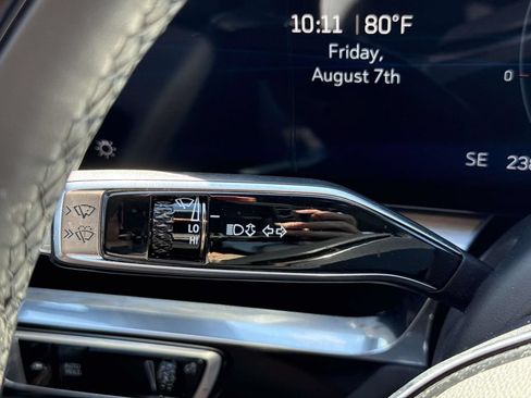 Used 2024 Cadillac Lyriq Sport AWD/4WD image 39