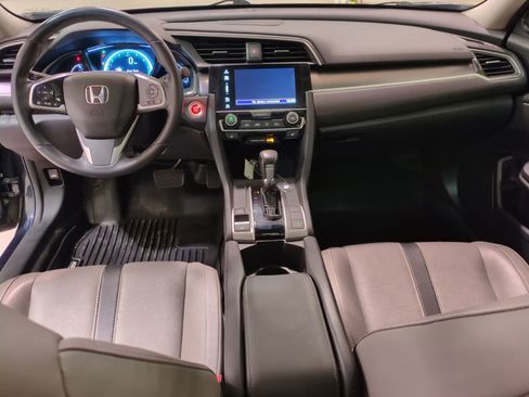 Used 2018 Honda Civic Touring image 15