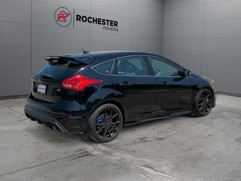 Used 2017 Ford Focus RS AWD/4WD image 5