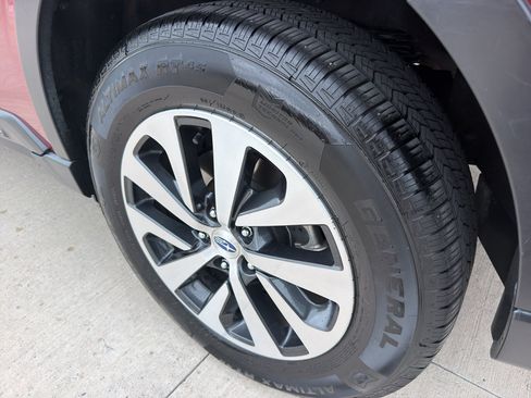 Used 2020 Subaru Outback Premium AWD/4WD image 8