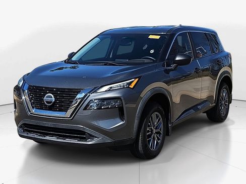 Used 2021 Nissan Rogue S image 3