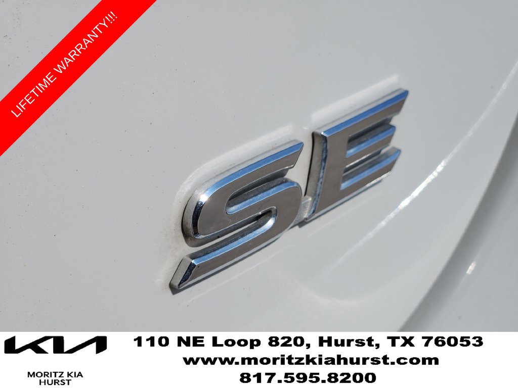 Used 2024 Toyota Camry SE FWD image 16