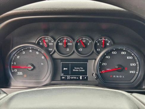 Used 2020 Chevrolet Silverado 1500 Custom w/ Custom Value Package AWD/4WD image 8