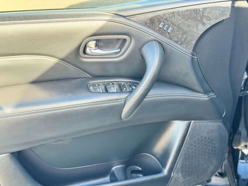 Used 2020 INFINITI QX80 Luxe w/ Proassist Package image 18