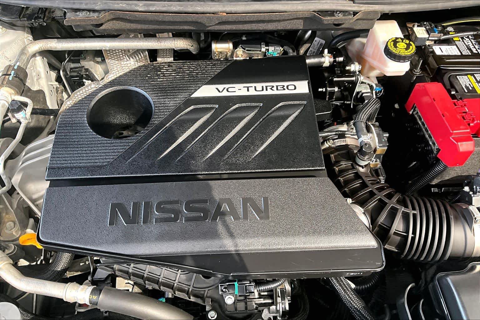 Certified 2022 Nissan Rogue SV FWD image 32