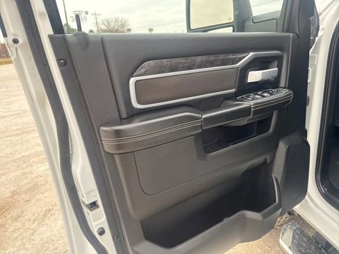 Used 2024 RAM 2500 Big Horn image 22