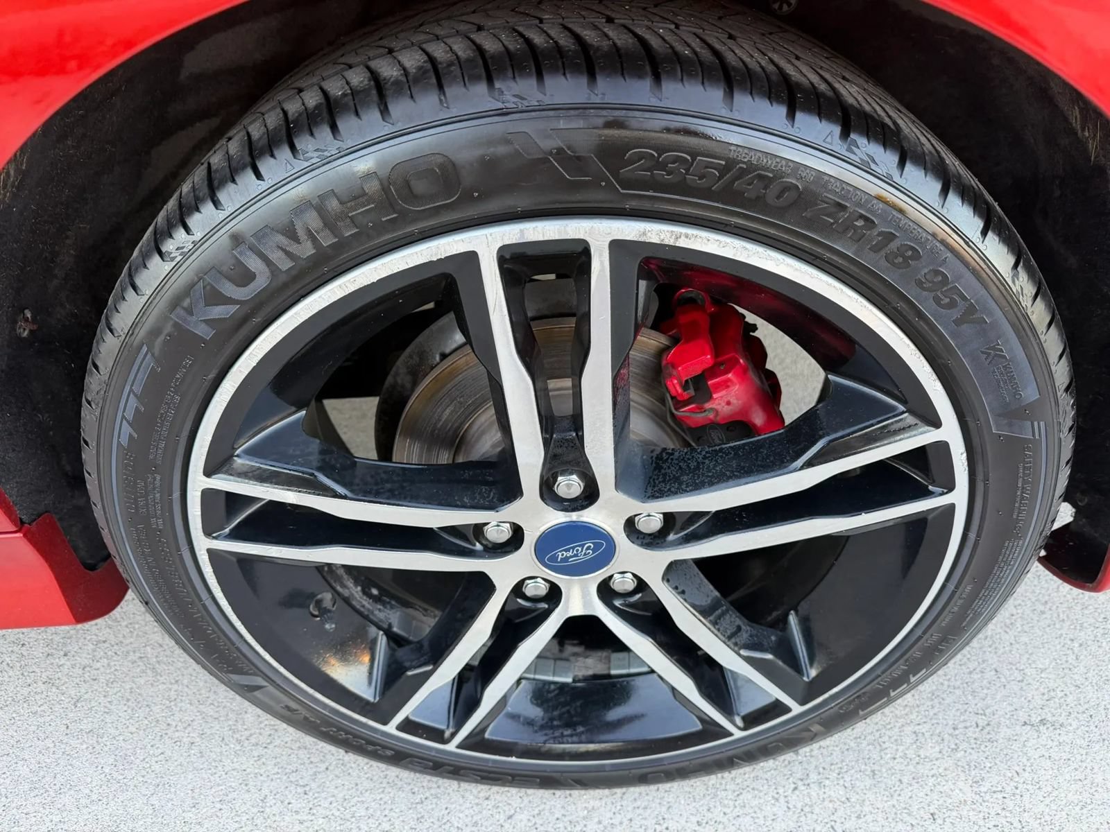 Used 2018 Ford Focus ST FWD image 25