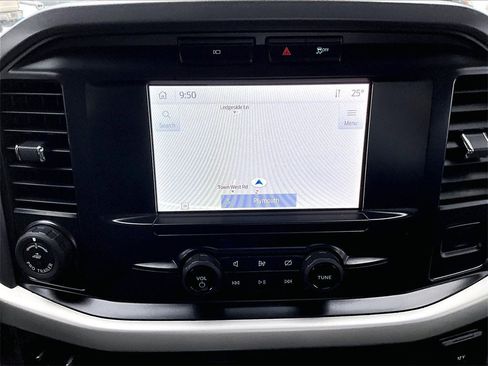 Used 2022 Ford F150 XLT w/ XTR Package image 19