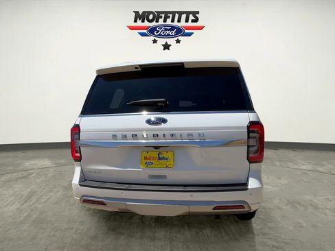 Used 2024 Ford Expedition Platinum AWD/4WD image 4