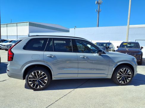 New 2026 Volvo XC90 B6 Ultra image 8