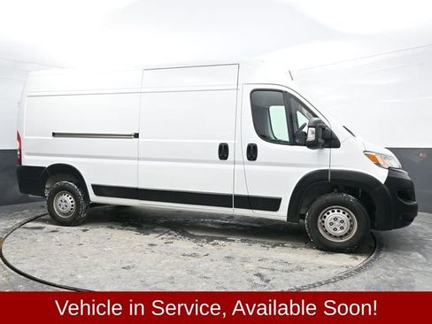 Used 2025 RAM ProMaster 2500 w/ Convenience Group image 4
