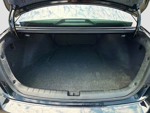 Used 2017 Honda Accord Sport Special Edition image 12