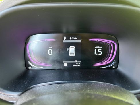 Used 2025 Kia Soul LX w/ LX Technology Package FWD image 35