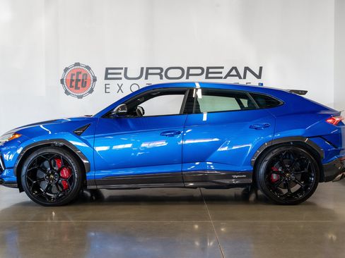 Used 2023 Lamborghini Urus Performante AWD/4WD image 5