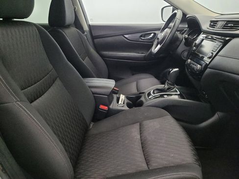 Used 2019 Nissan Rogue SV image 21