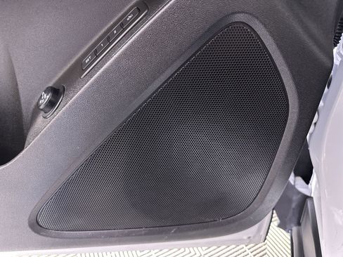 Used 2024 Chevrolet Equinox Premier image 61