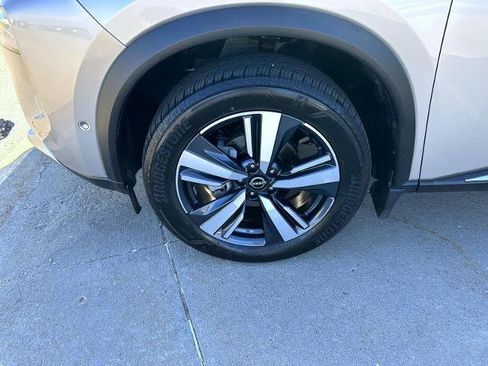 Certified 2023 Nissan Rogue Platinum w/ Platinum Premium Package AWD/4WD image 22