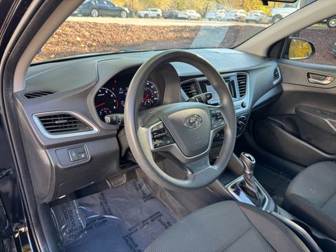 Used 2020 Hyundai Accent SE image 25