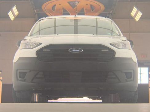 Used 2022 Ford Transit Connect XL image 4