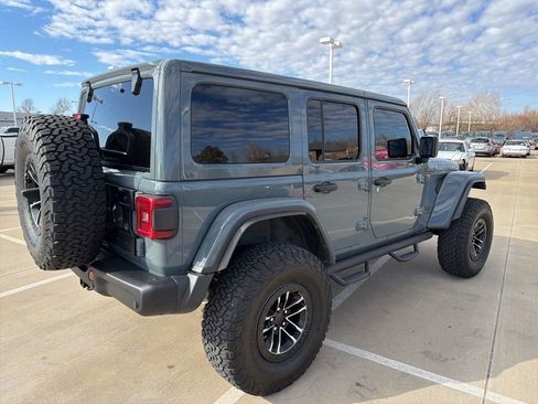 Used 2024 Jeep Wrangler Unlimited Rubicon image 6