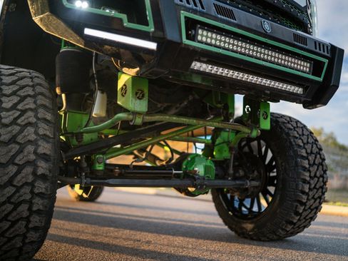 Used 2019 Ford F250 Lariat w/ Lariat Ultimate Package image 4