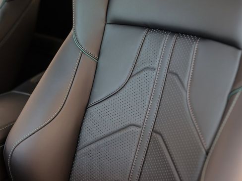 New 2025 Aston Martin V8 Vantage Coupe image 16